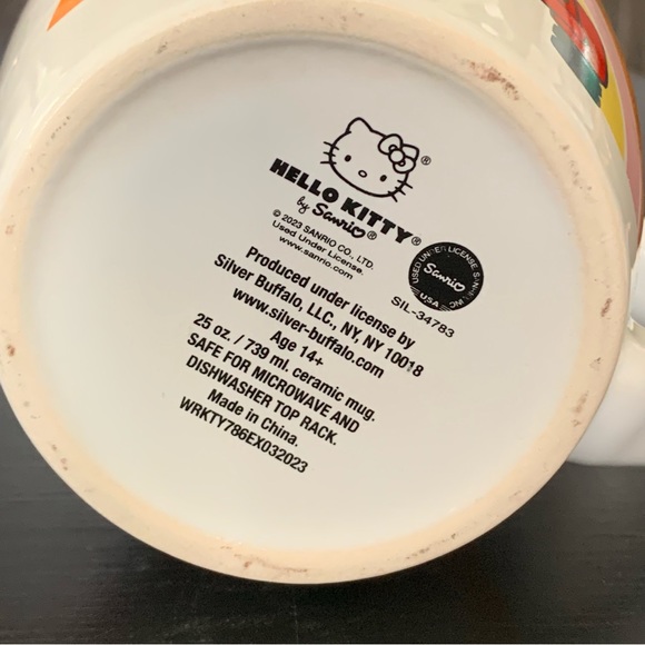 Hello Kitty in Red Jeep 25oz Oversized Ceramic Mug - Picture 8 of 8